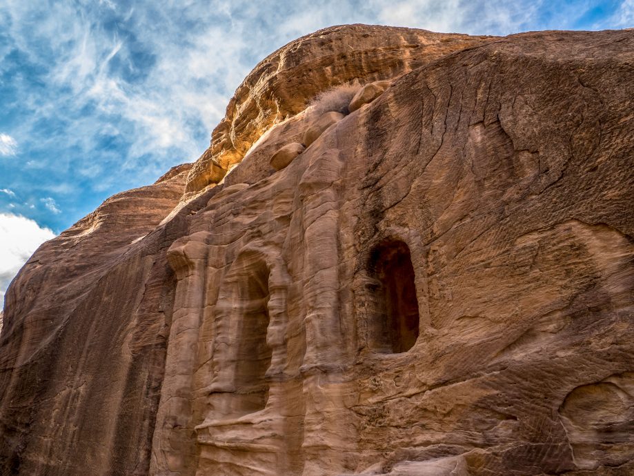 Petra - mesto vytesané do skaly