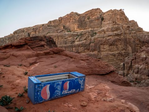 Starý automat na nápoje v púšti